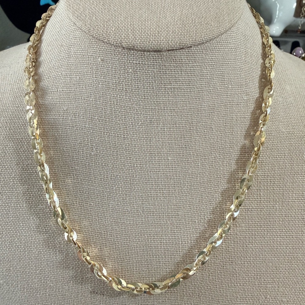 Milor 950 Silver, Shimmering Unique Oval, Confetti Link Two Tone Necklace 18”